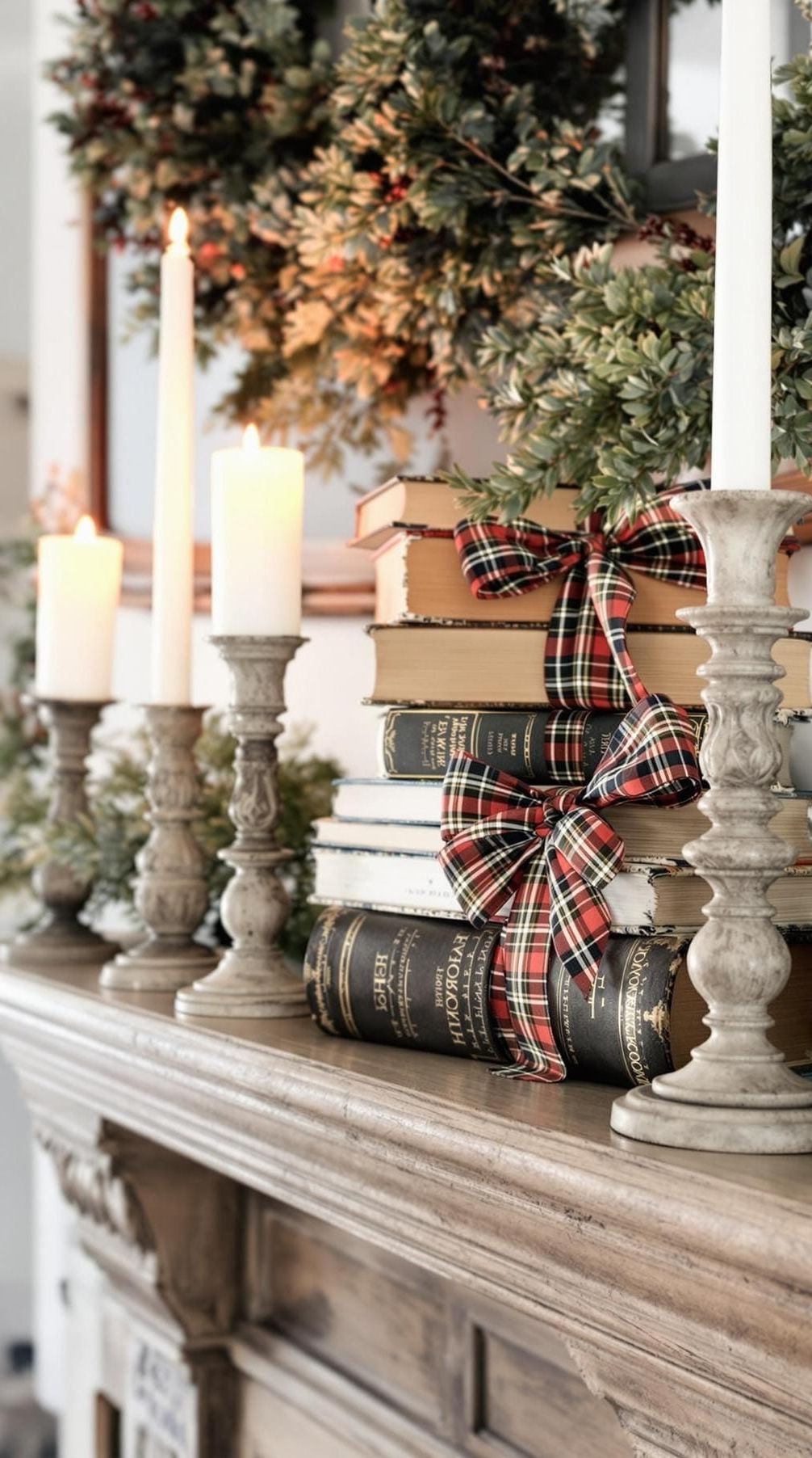 19 Best Winter Mantle Decor Ideas To Cozy Up Your Home In 2025 7 2. Cozy Winter Mantle Decor Inspo-1