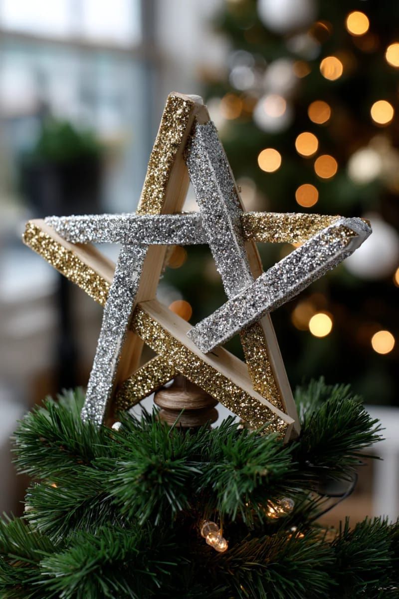 Dazzling DIY Xmas Decor: 31 Must-Try Ideas 16 glittery 3d star crafted from popsicle sticks for tree toppers 1